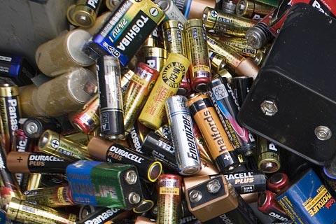 ㊣彝良钟鸣新能源电池回收㊣电池回收行业动态㊣上门回收报废电池